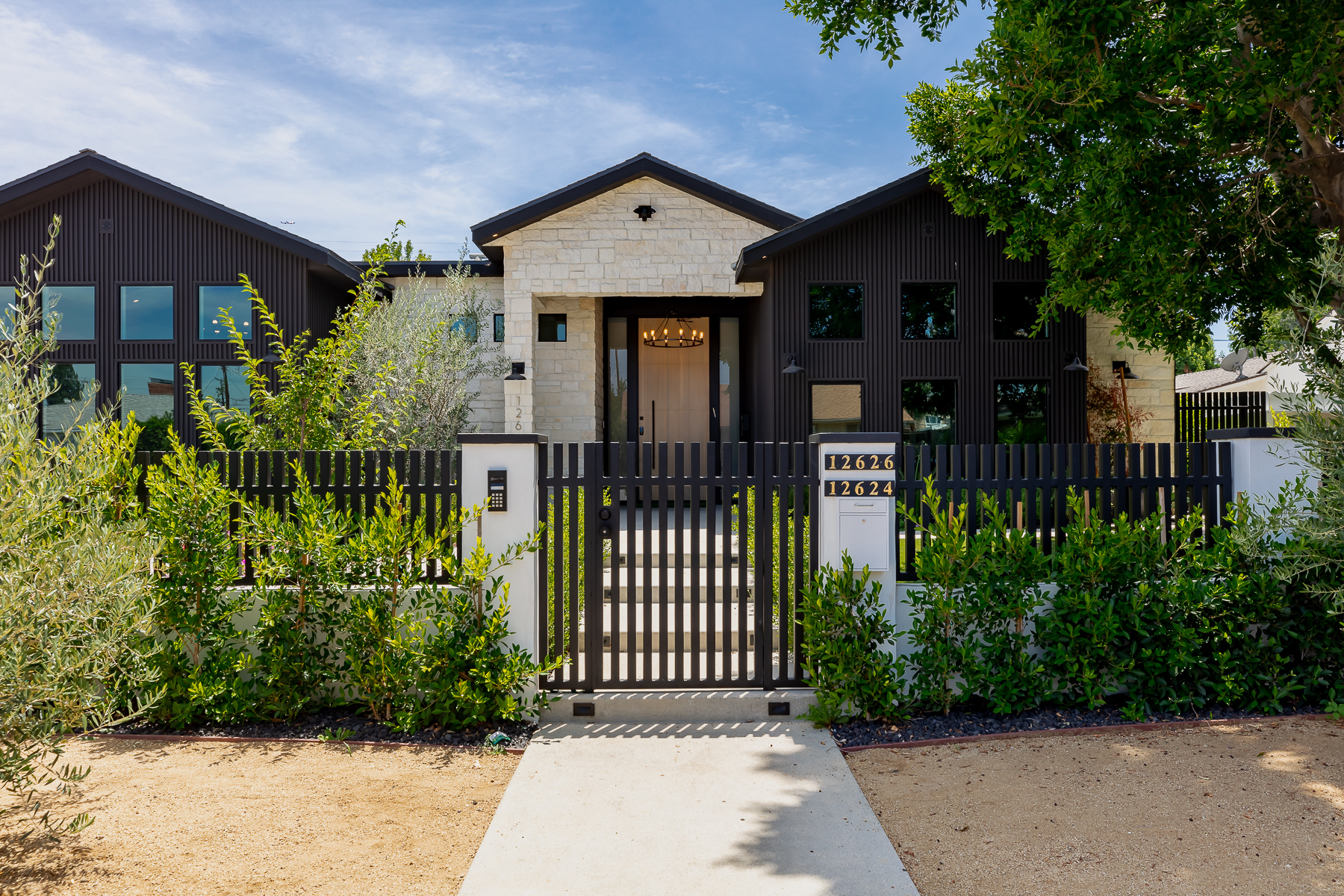 Custom home remodeling example 12