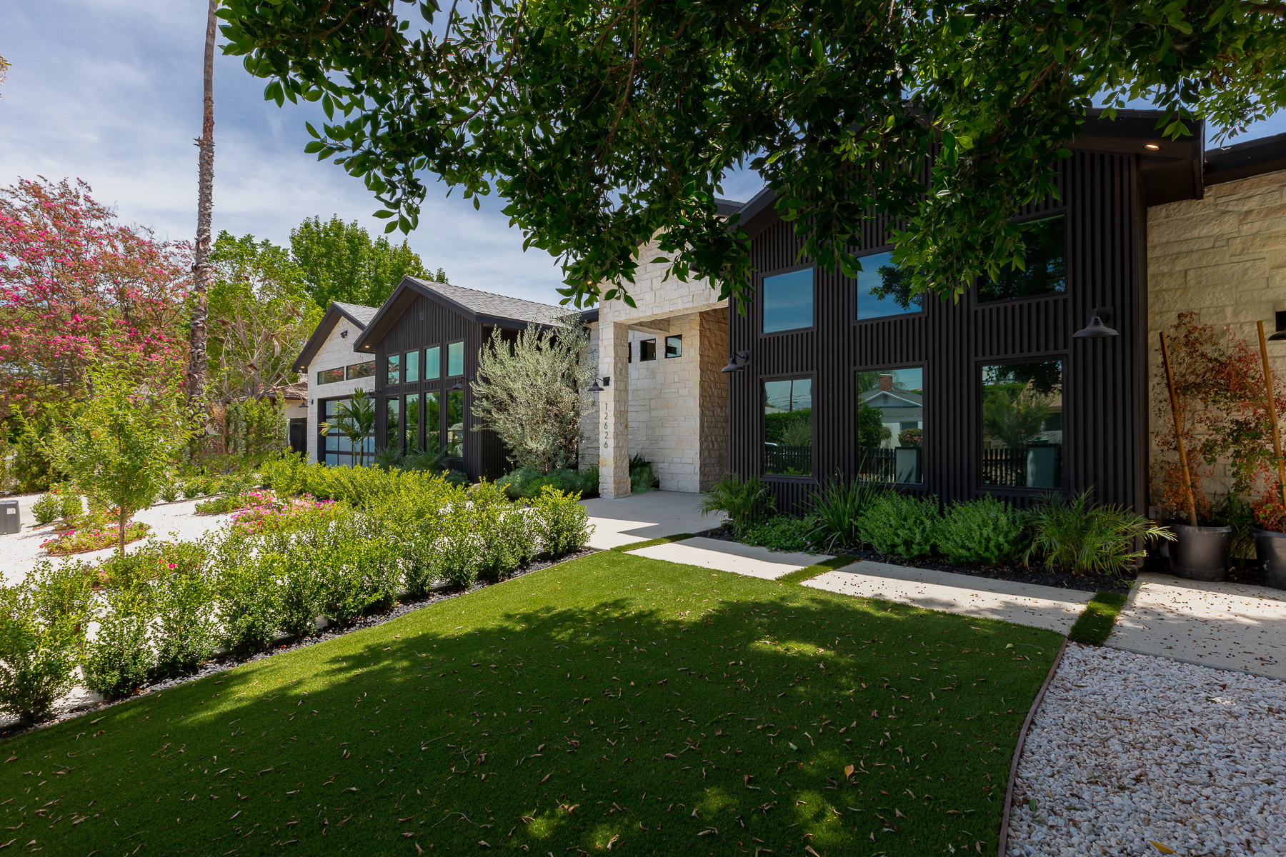 Custom home remodeling example 13