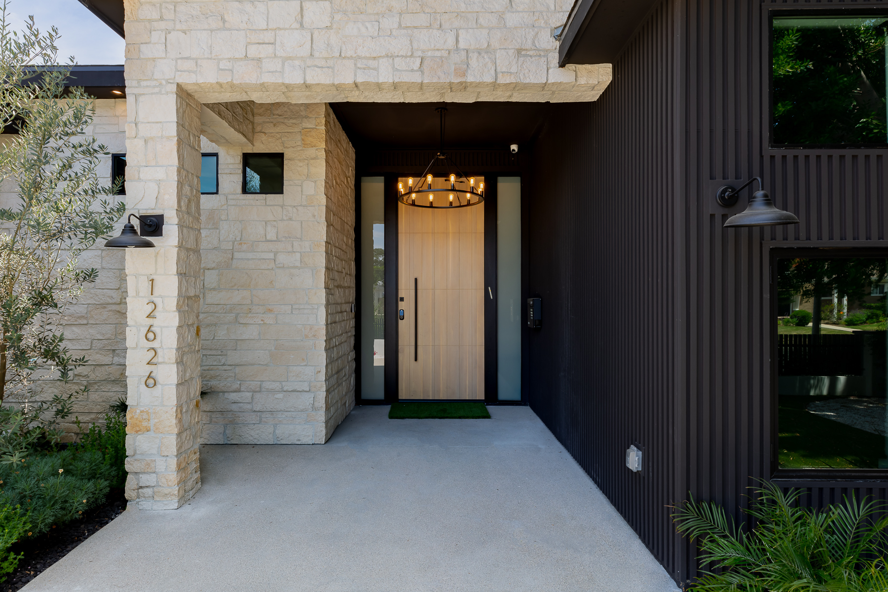 Custom home remodeling example 14